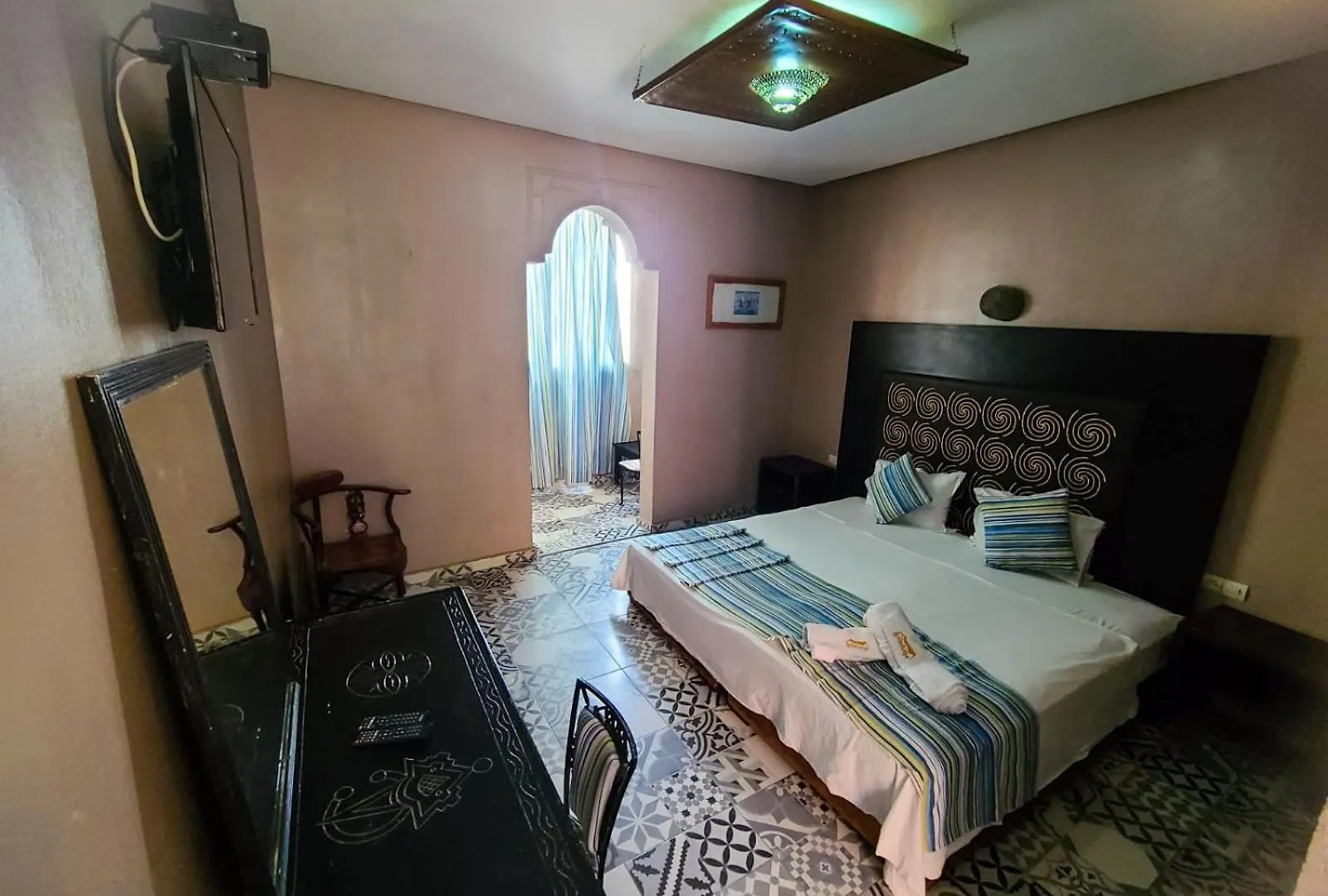 Inn Auberge Le Refuge Aksri